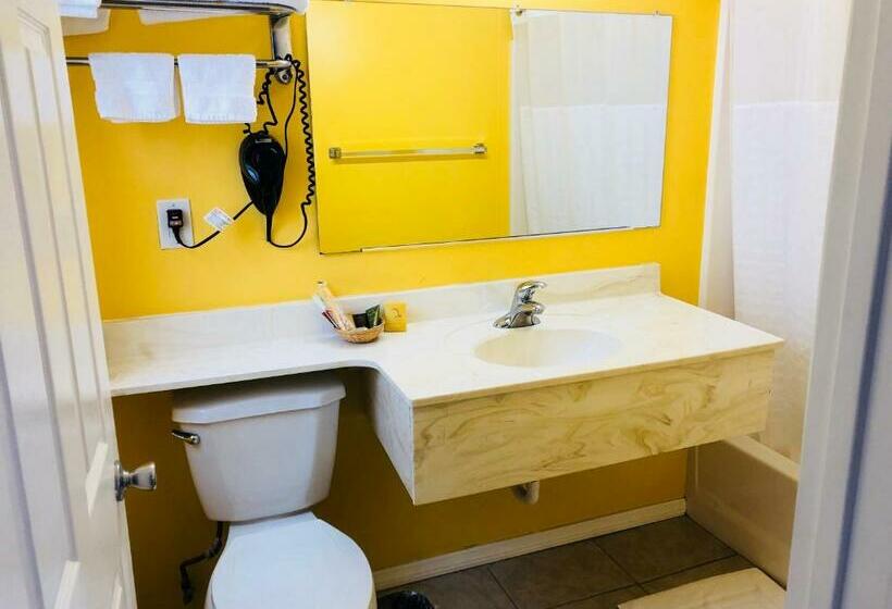 キングサイズベッドのスタンダードルーム, Encore Motel