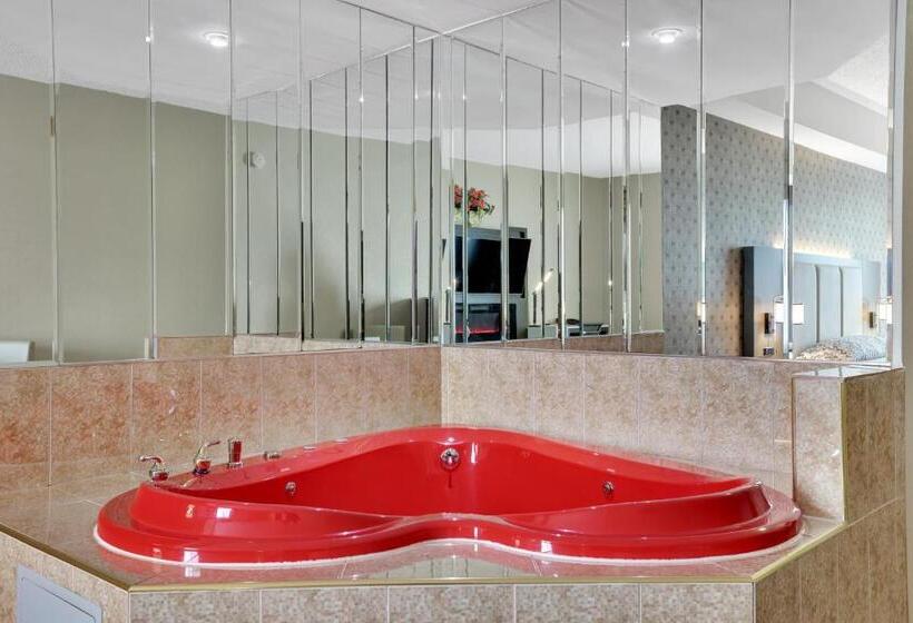 غرفة قياسية مزوَّدة بجاكوزي, Horizon Inn