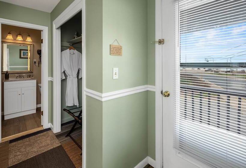 غرفة قياسية, Nantasket Beach