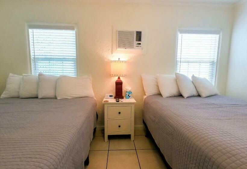 إستوديو قياسى, Haley S At The Anna Maria Island Inn