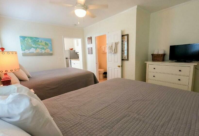 إستوديو قياسى, Haley S At The Anna Maria Island Inn