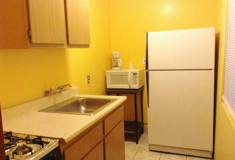 Family Suite, Oceanside Inn & Suites