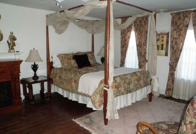 标准间, The Tilton Inn