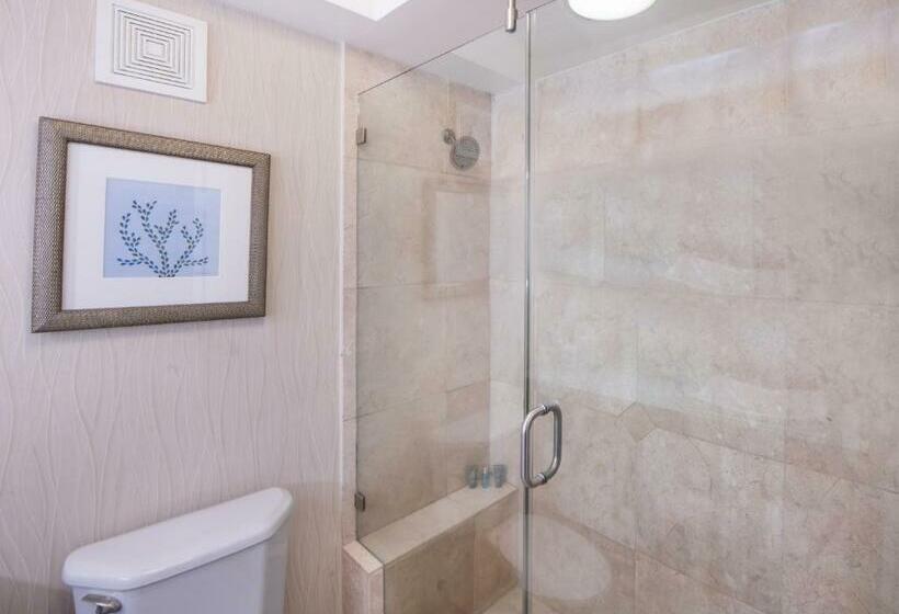 חדר סטנדרט עם מיטת קינג, One Ocean Resort And Spa