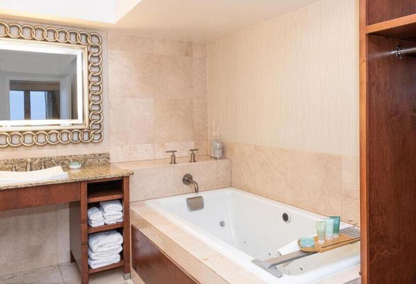 סוויטה נשיאותית, One Ocean Resort And Spa