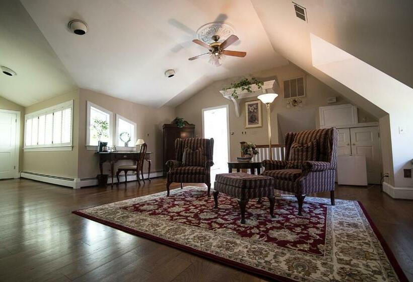 キングサイズベッドのスイートルーム, Stafford House Bed & Breakfast