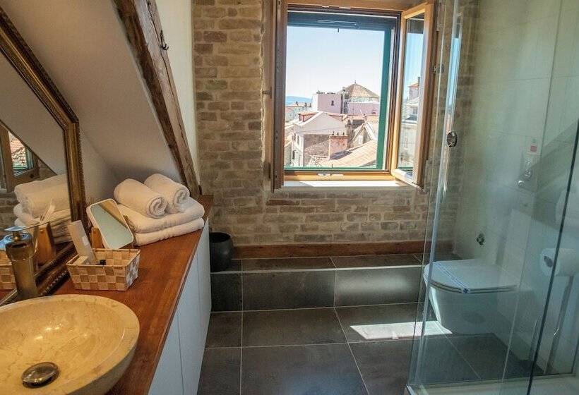 اتاق لوکس با چشمانداز دریا, Oblivion Luxury Rooms