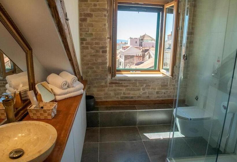 اتاق لوکس با چشمانداز دریا, Oblivion Luxury Rooms