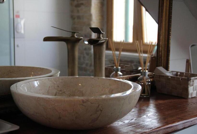 اتاق لوکس با چشمانداز دریا, Oblivion Luxury Rooms