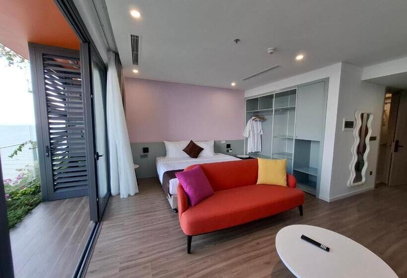 اتاق استاندارد, Flamingos Ibiza Hải Tiến Tầng Cao Nhìn Trọn View Biển Hải Tiến
