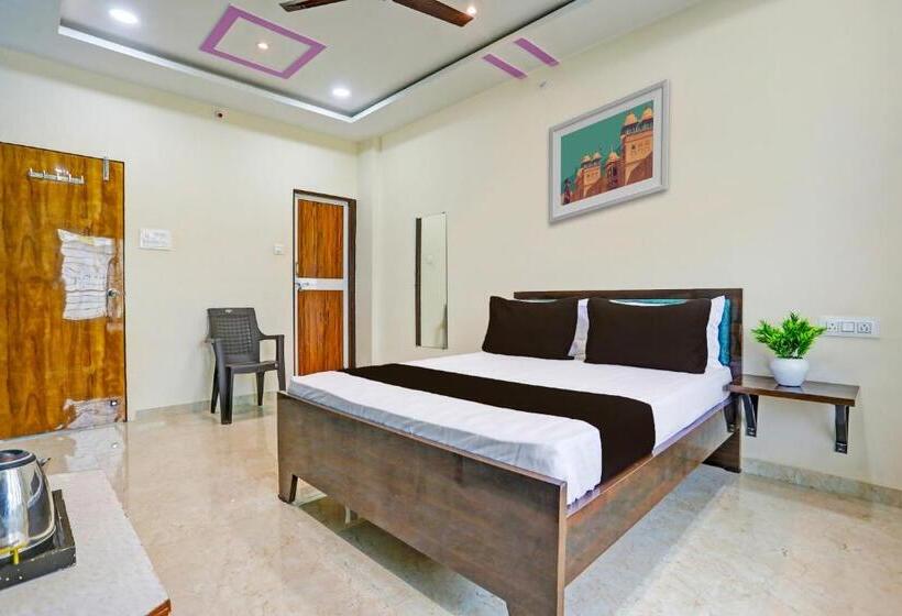 トリプルクラシックルーム, O Zoo Palace