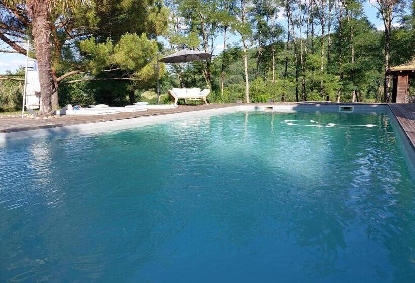 جناح سرير كينج, Cocon De Verdure Avec Piscine Chambre Lit King Size 2m