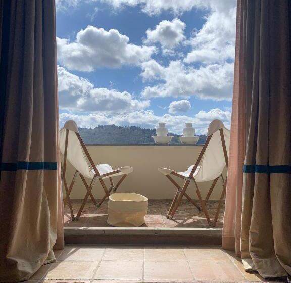 اتاق استاندارد با بالکن, I Casciani