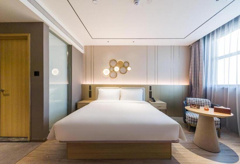 Номер Премиум, Orange Hotel   Jiaozhou Jiaodong International Airport Jiaodong Subway Station