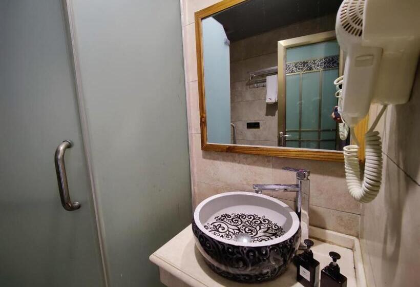 Quarto Economy, Zhangjiajie Jijiehao Inn