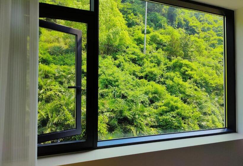 اتاق استاندارد با تخت بزرگ, Zhangjiajie Jijiehao Inn