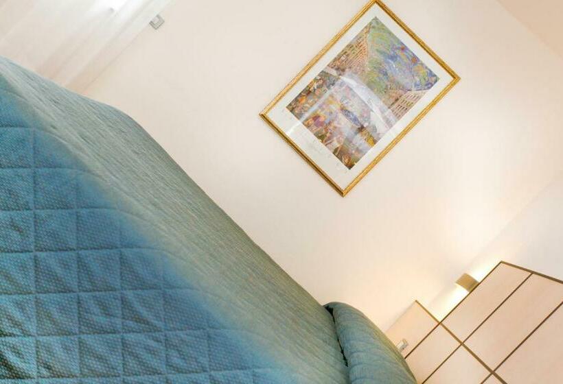 חדר סטנדרט נוף לבריכה, Miorelli