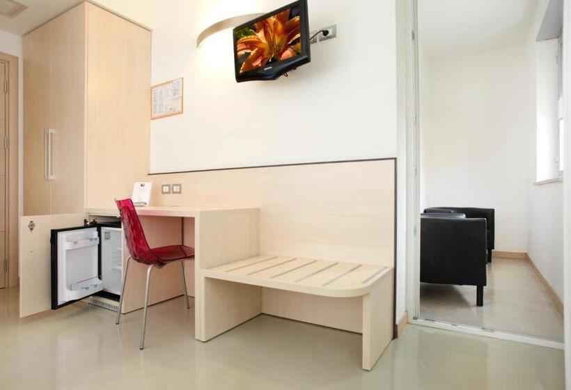 חדר סטנדרט, Miorelli