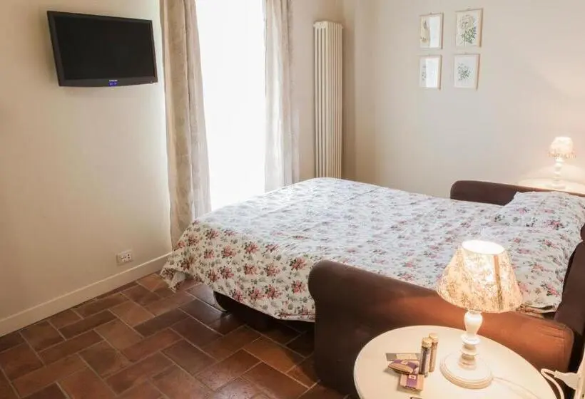 スイート, Agriturismo La Tesa