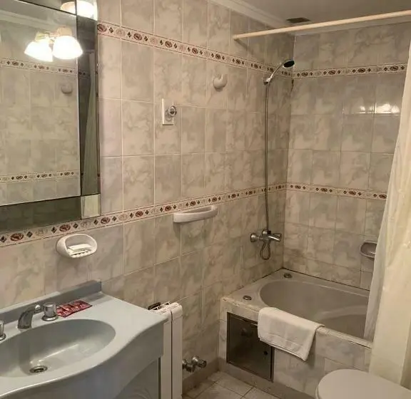 اتاق استاندارد سه نفره, Ghc