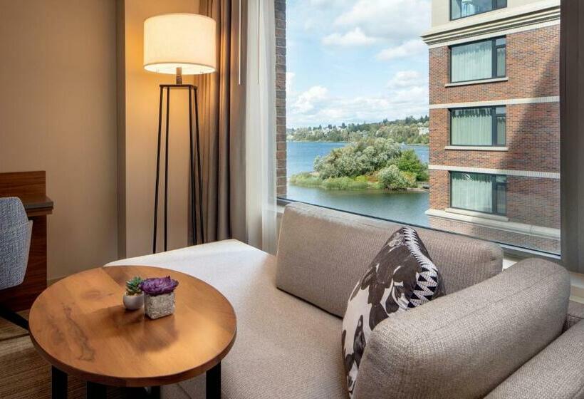 스탠다드 룸 킹사이즈 침대, Hyatt Regency Lake Washington At Seattle S Southport