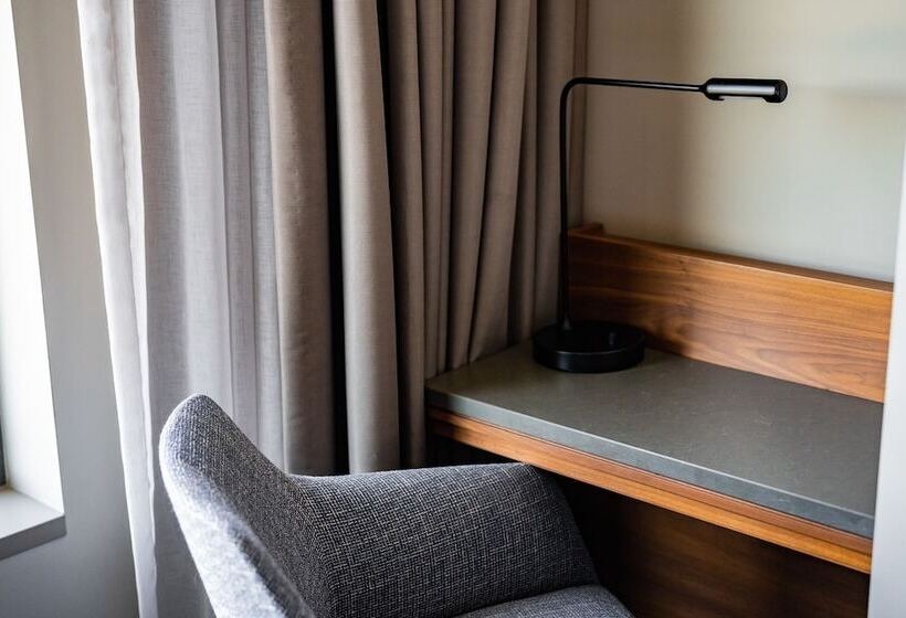 Президентский Люкс, Hyatt Regency Lake Washington At Seattle S Southport