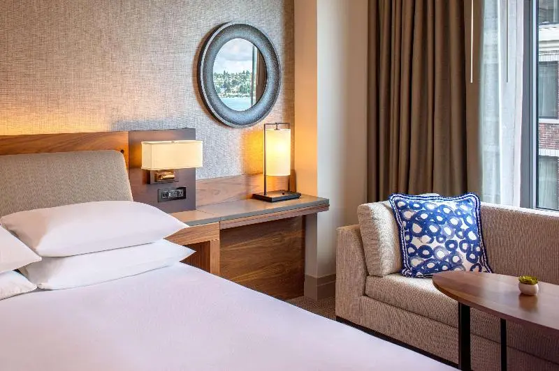 اتاق استاندارد با چشم‌انداز دریاچه, Hyatt Regency Lake Washington At Seattle S Southport