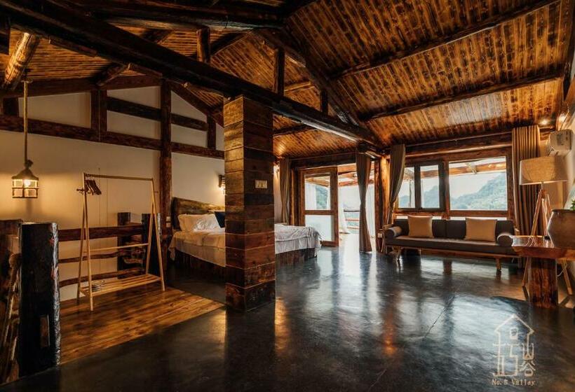 ‫فيلا غرفة نوم واحدة, No.5 Valley Lodge