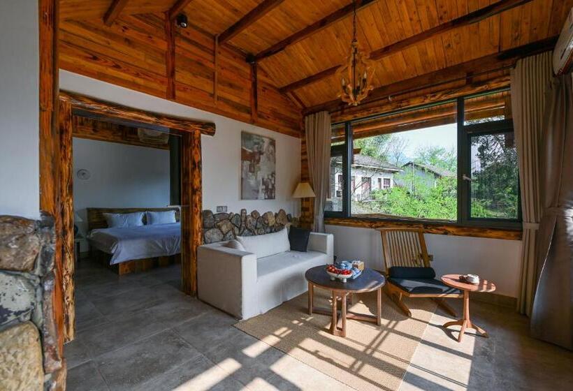 带观景的豪华间, No.5 Valley Lodge