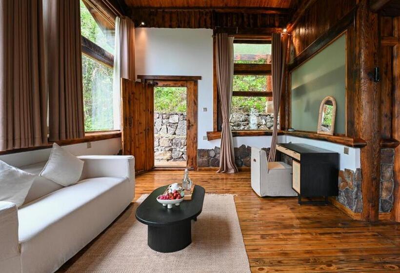 ‫فيلا غرفة نوم واحدة, No.5 Valley Lodge