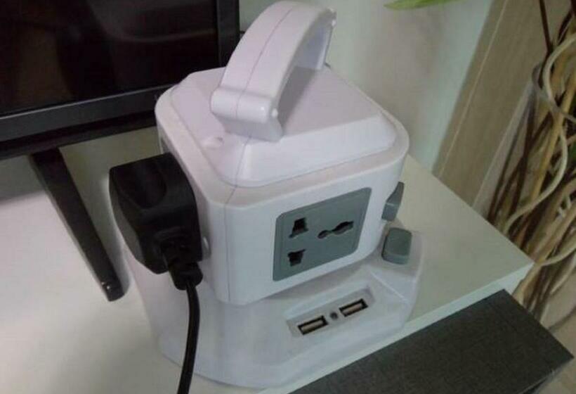 استودیوی لوکس, Avant Apartments At The Fort