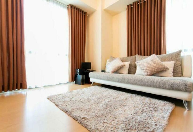 استودیوی لوکس, Avant Apartments At The Fort