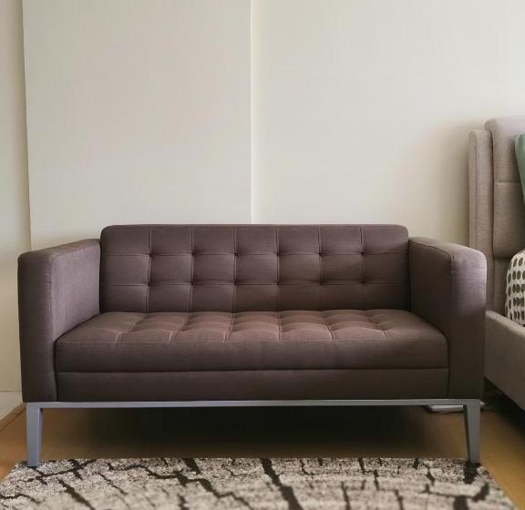 استودیوی استاندارد, Avant Apartments At The Fort