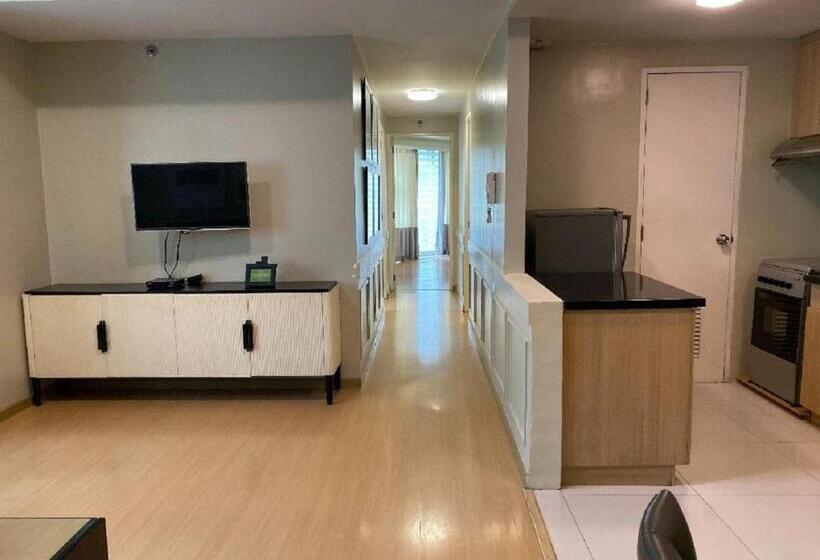 سوییت خانوادگی, Avant Apartments At The Fort