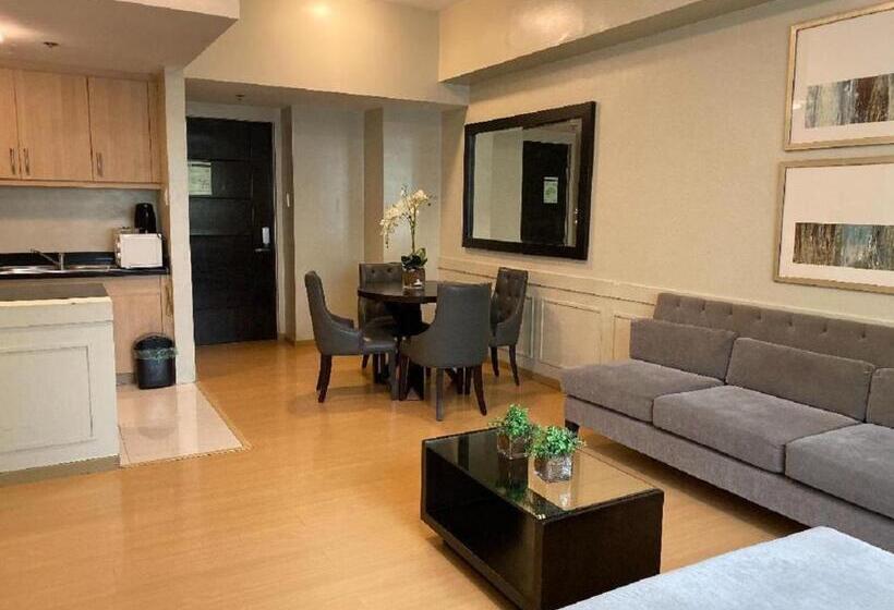 سوییت لوکس, Avant Apartments At The Fort