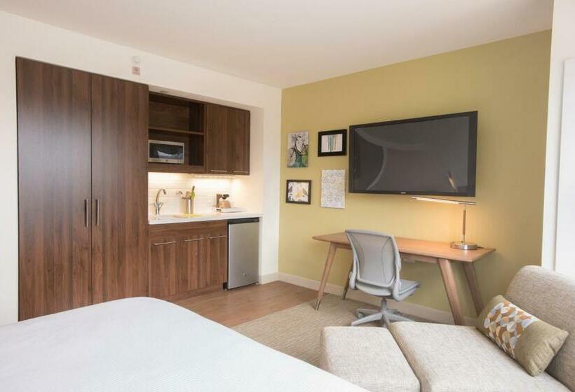 스탠다드 룸 킹사이즈 침대, Element West Des Moines