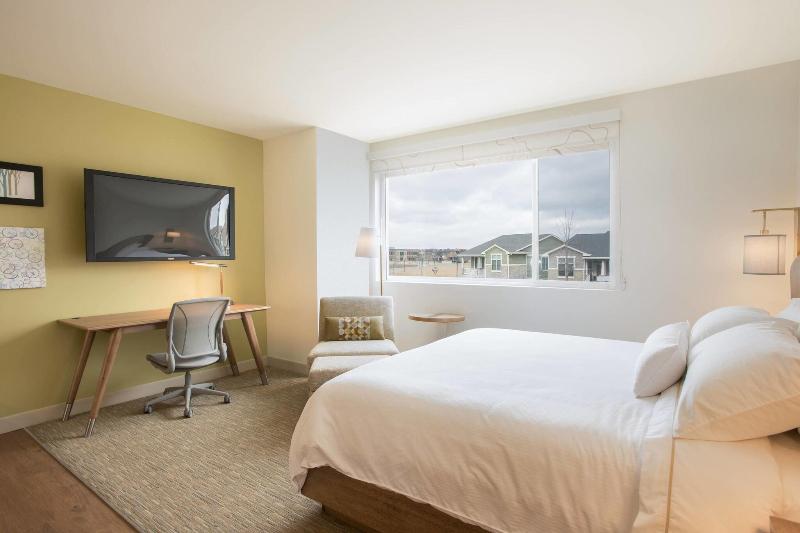 استودیو استاندارد با تخت کینگ, Element West Des Moines