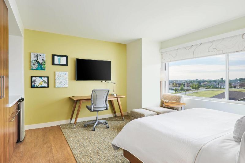 스탠다드 룸 킹사이즈 침대, Element West Des Moines