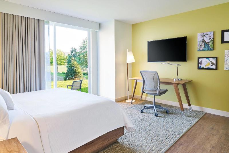 Стандартный Номер Кровать Кинг, Element West Des Moines