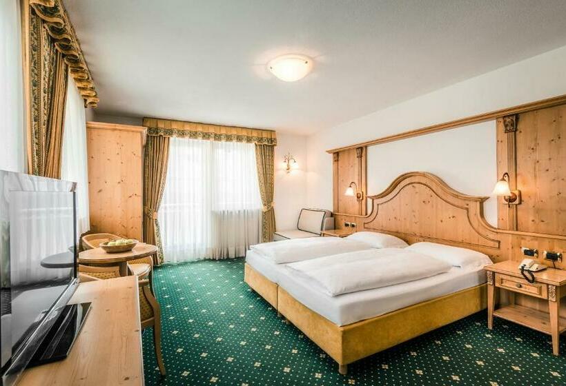 スーペリアールーム, Maria