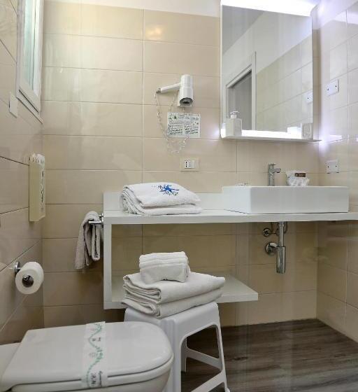 חדר משפחתי, Orchidea