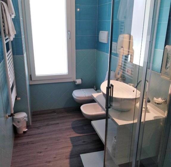 חדר משפחתי, Orchidea