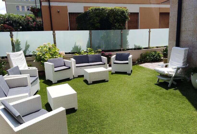 חדר משפחתי, Orchidea