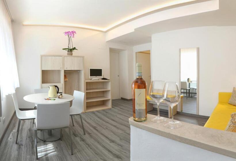 חדר משפחתי, Orchidea