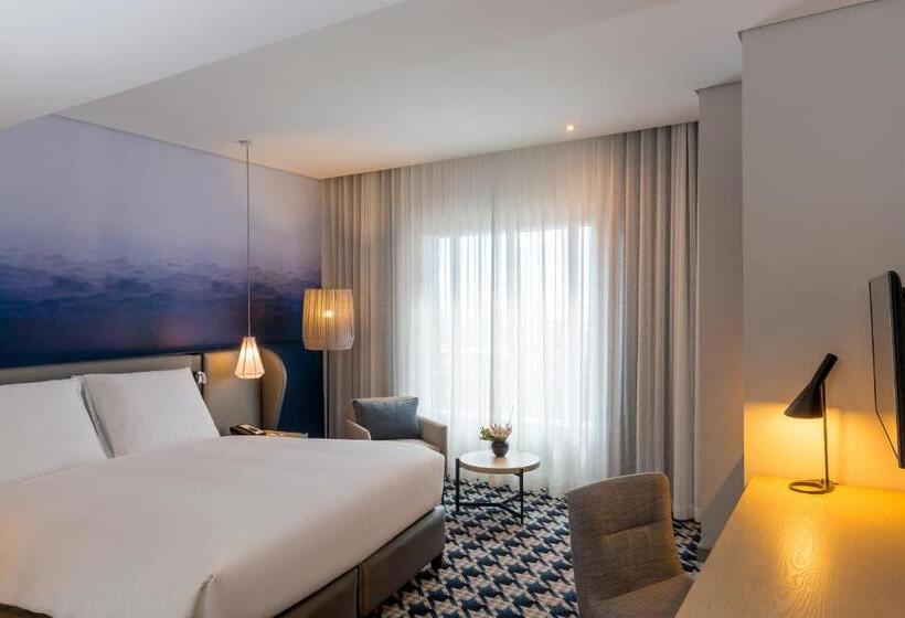 اتاق سوپریور با تخت بزرگ, Pullman Cape Town City Centre