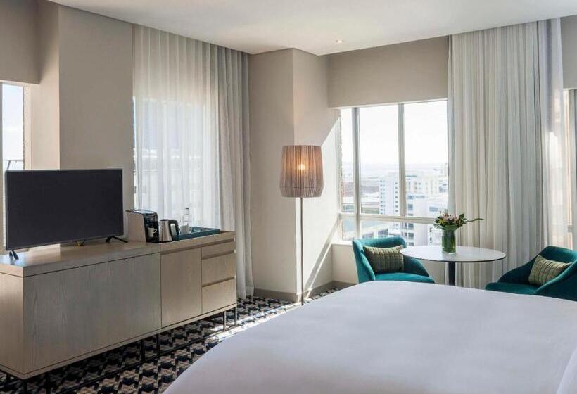 اتاق سوپریور با تخت بزرگ, Pullman Cape Town City Centre