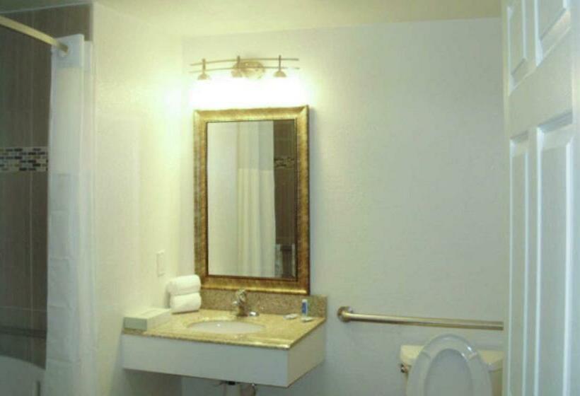 غرفة قياسية سرير كينج, Rodeway Inn Middleboroplymouth