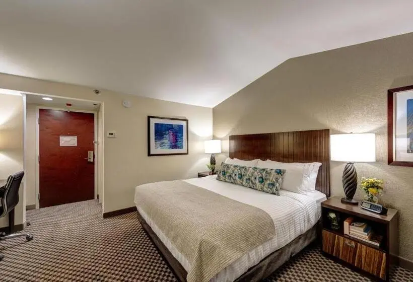 身障者適用キングサイズベッドルーム, Garrison Hotel & Suites Dover Portsmouth, Ascend Hotel Collection