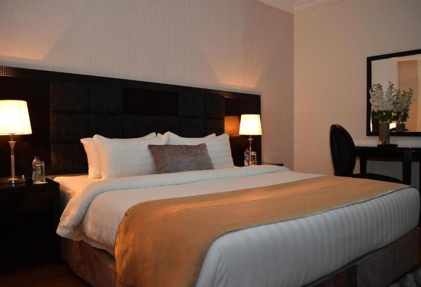 سوییت خانوادگی, Tilal Almadina Hotel & Suites