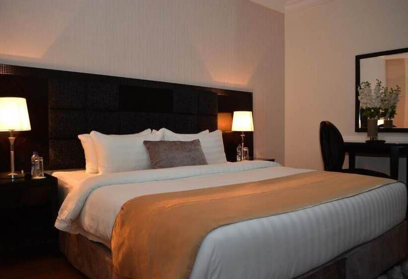 سوییت خانوادگی, Tilal Almadina Hotel & Suites